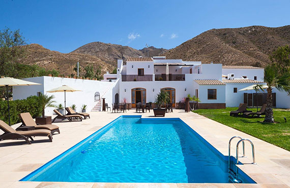 Almeria property with pool